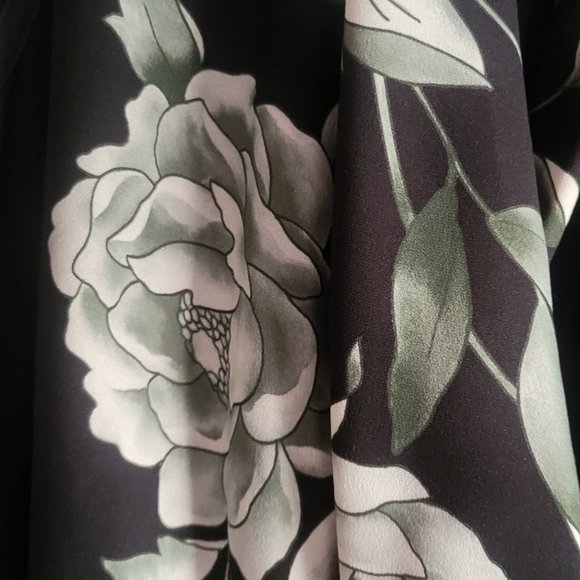 Wilfred Floral Wrap Dress - Picture 5 of 14